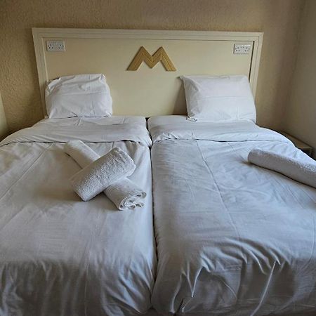 Msm Arena Hotel London Bagian luar foto